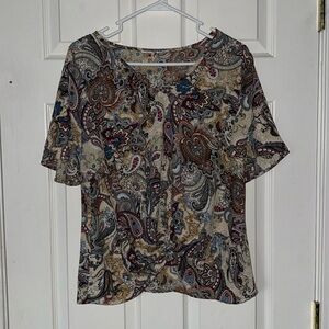 Women’s blouse size M in tan maroon white blue orange and yellow Paisley print